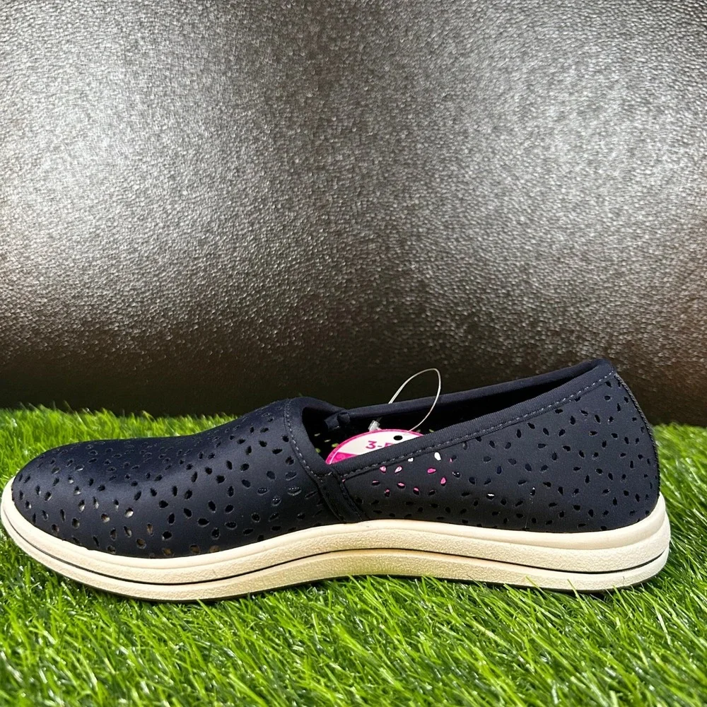 Clarks Breeze Emily Cloudsteppers Womens Size 6 Navy Blue Perforated Slip On